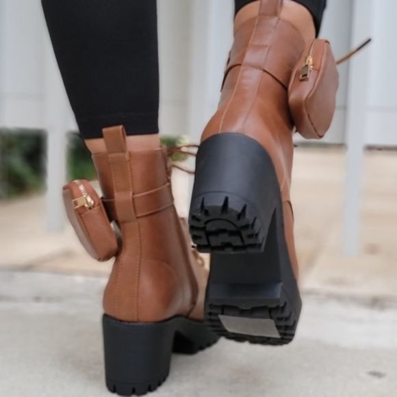 Tan Women's Lug Sole Ankle Lace Up Heeled Ankle Boots w Pouch - Picture 5 of 6